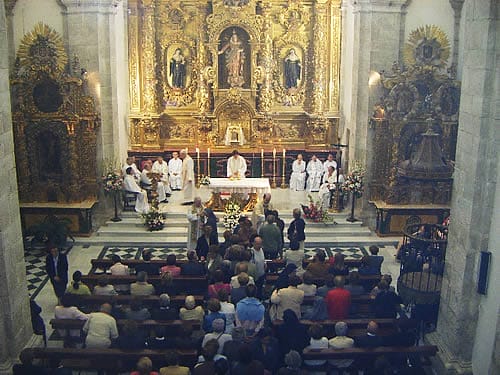 Las Agustinas Recoletas celebran sus 375 años en Pamplona y restauran su patrimonio en Palencia