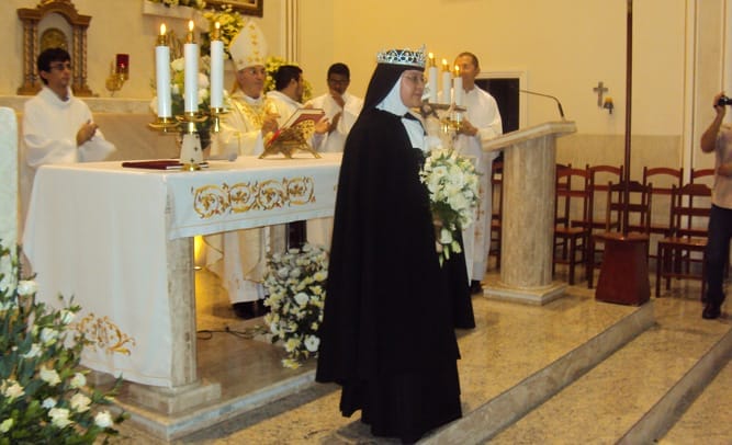 Profissão solene da primeira monja agostiniana recoleta do Brasil