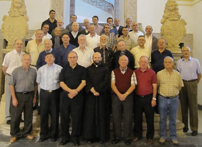 The Augustinian Recollects study their new Constitutions as a means of revitalization