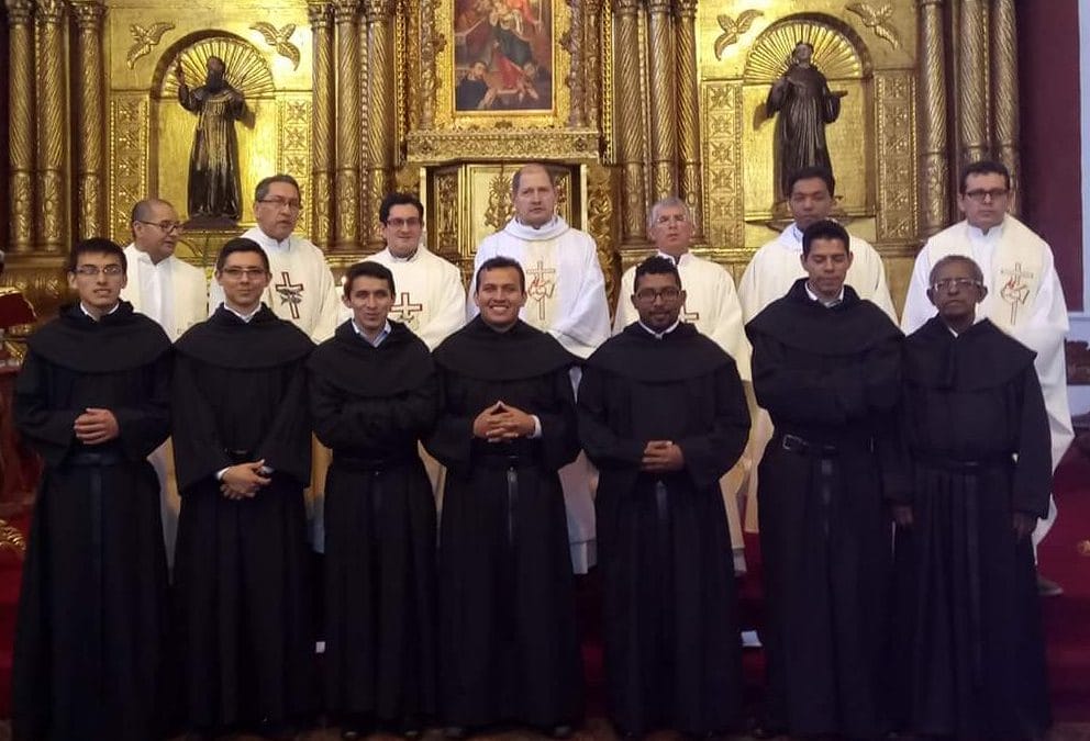 Primera profesión de siete agustinos recoletos en Colombia