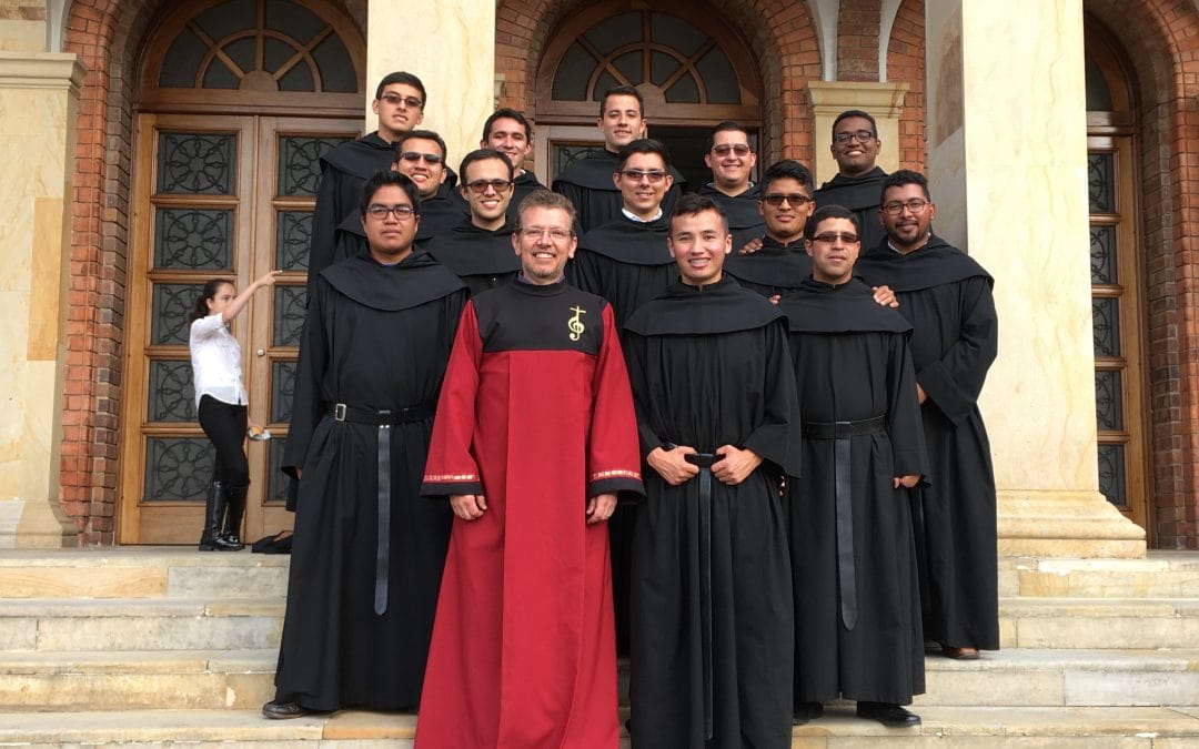 Os agostinianos recoletos da casa de formação da província Nossa Senhora da Candelária, cantarão ao Papa Francisco na sua visita a Colômbia