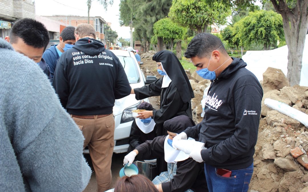 La familia agustino recoleta continúa su labor asistencial en México un mes después del terremoto