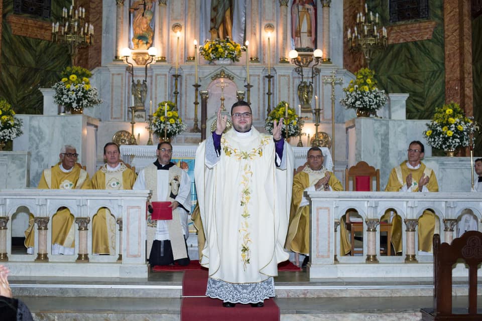 Ordenou um novo sacerdote agostiniano recoleto no Brasil