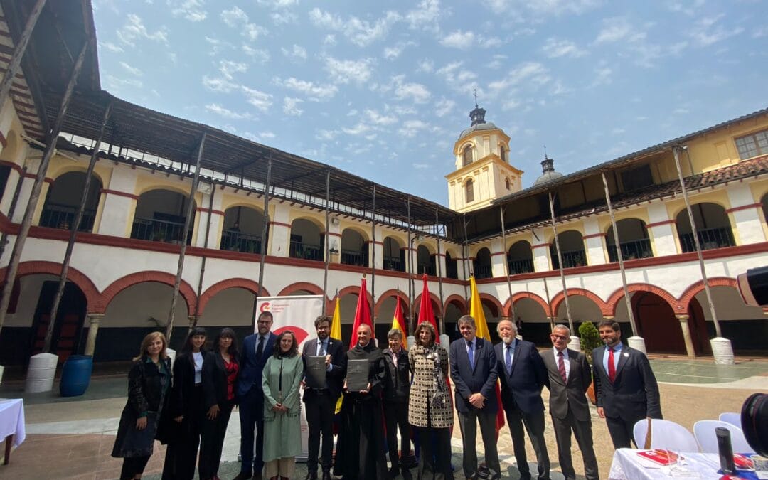 The cloister of San Nicolás de Tolentino is reborn as a center of art and culture in Bogotá.