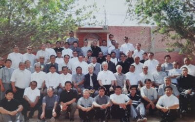 O rosto próximo de Leão XIV em seus anos no Peru